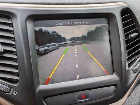 Certified 2016 Jeep Cherokee Limited AWD/4WD image 19