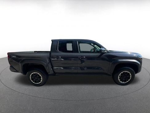 Used 2024 Toyota Tacoma TRD Off-Road AWD/4WD image 16