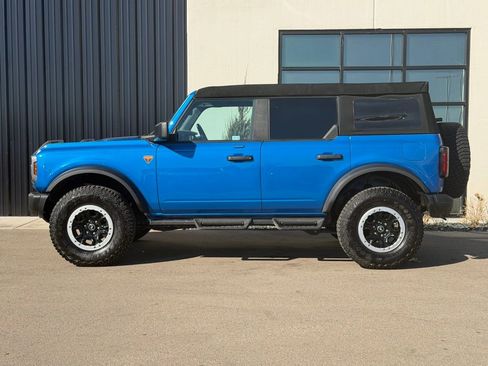 Used 2023 Ford Bronco Badlands w/ Sasquatch Package image 2