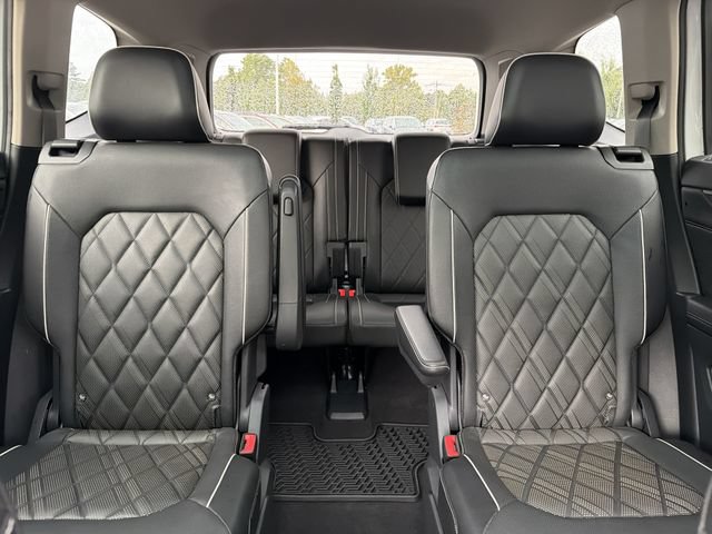 Used 2024 Volkswagen Atlas SEL Premium R-Line AWD/4WD image 31