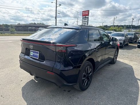 Used 2026 Toyota bZ AWD/4WD image 5