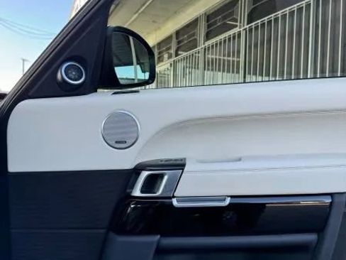 Used 2017 Land Rover Range Rover Long Wheelbase Supercharged image 19