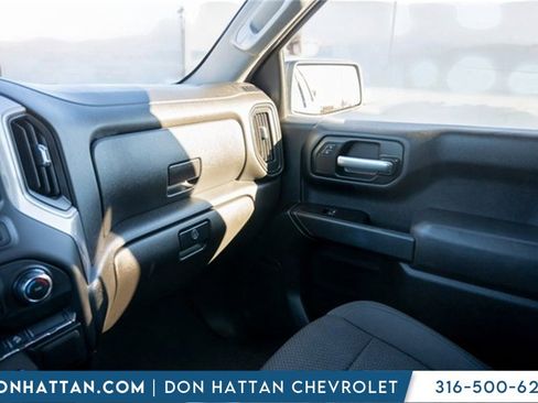 Used 2021 Chevrolet Silverado 1500 Custom Trail Boss w/ LPO, Dark Essentials Package image 12