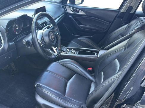 Used 2018 MAZDA MAZDA3 Touring image 28
