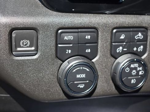 Certified 2023 Chevrolet Silverado 1500 High Country AWD/4WD image 26