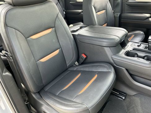 Used 2024 GMC Sierra 1500 AT4 w/ Technology Package image 27