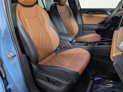 Used 2026 Volkswagen Tiguan SEL R-Line AWD/4WD image 29