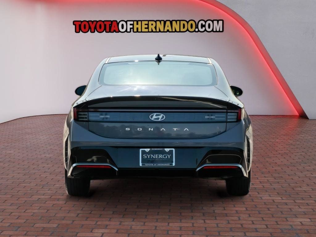Used 2025 Hyundai Sonata SEL FWD image 7