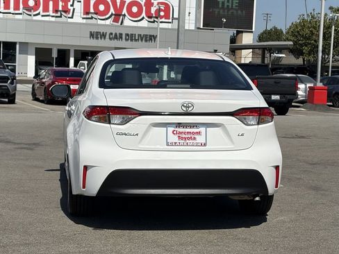 Certified 2025 Toyota Corolla LE FWD image 41