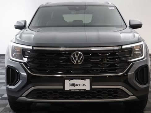 Used 2024 Volkswagen Atlas Cross Sport SE image 20
