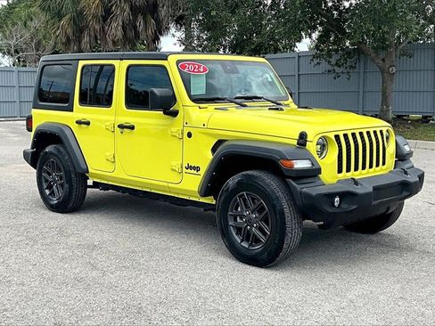 Used 2024 Jeep Wrangler Sport S image 2