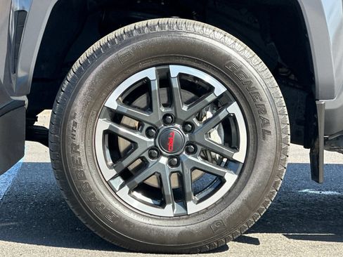 Used 2024 Toyota Tacoma TRD Sport w/ TRD Sport Premium Package AWD/4WD image 23
