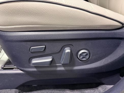 Used 2025 Hyundai Palisade Limited image 30