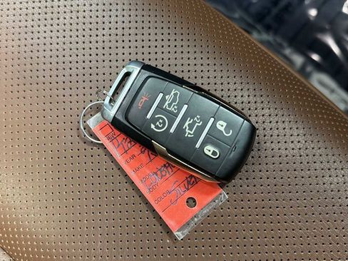 Used 2020 RAM 1500 Limited image 32