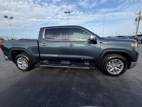 Used 2021 GMC Sierra 1500 SLT AWD/4WD image 4