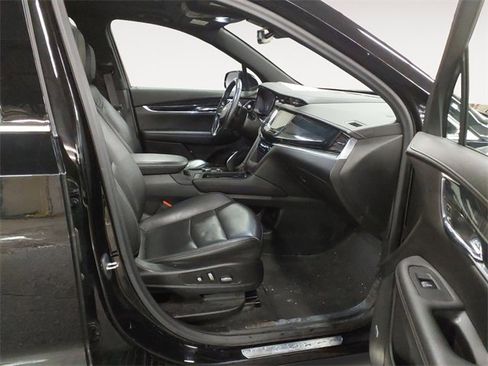 Used 2020 Cadillac XT6 Premium Luxury image 15