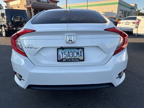 Used 2018 Honda Civic EX image 5