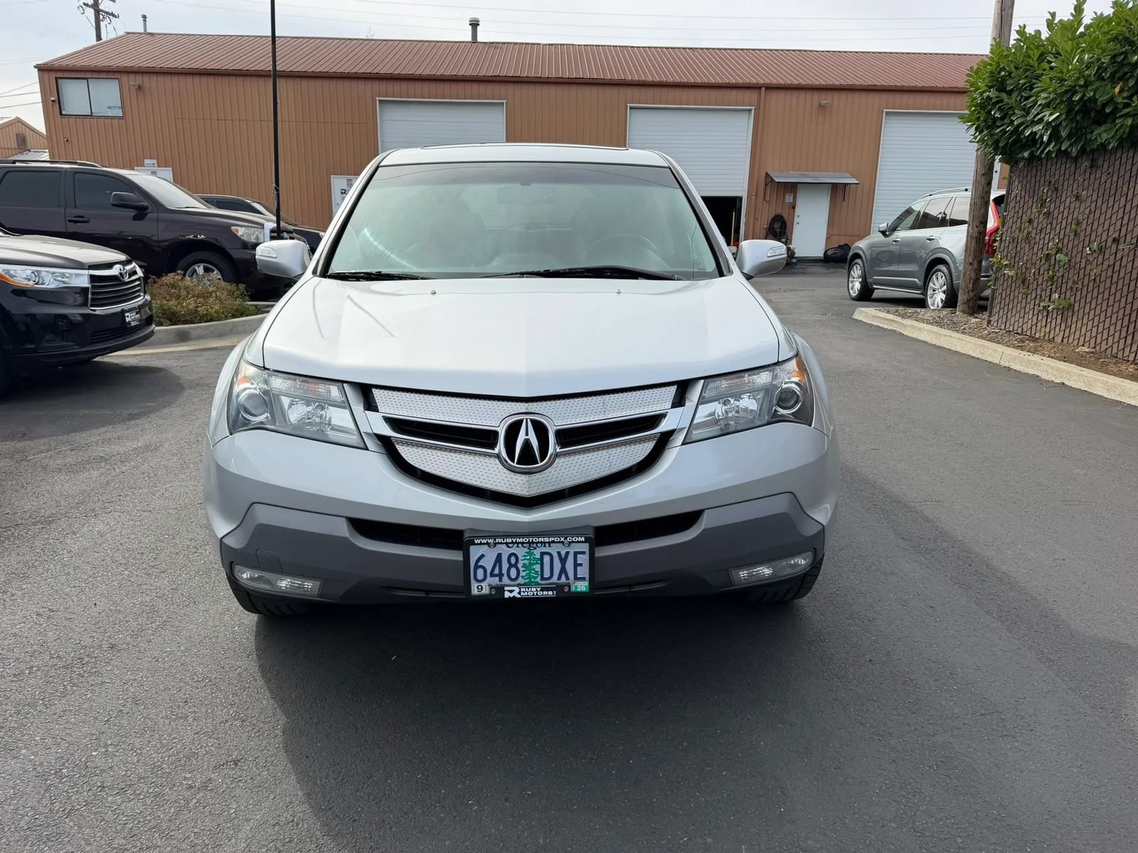 Used 2008 Acura MDX w/ Technology Package AWD/4WD image 2