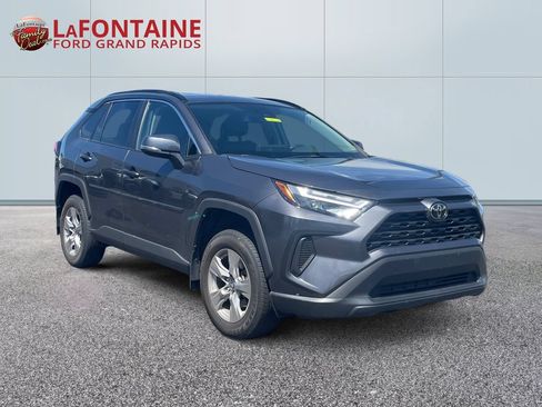 Used 2024 Toyota RAV4 XLE AWD/4WD image 3