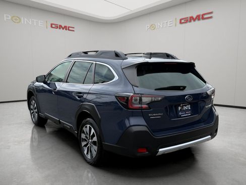 Used 2023 Subaru Outback Limited AWD/4WD image 6