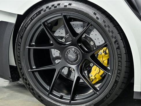 Used 2024 Porsche 911 GT3 RS RWD image 13