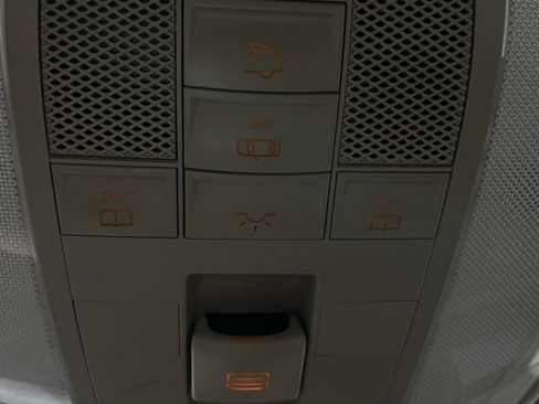 Used 2010 Mercedes-Benz C 300 4MATIC Sedan image 38