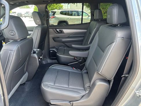 New 2026 Buick Enclave Sport Touring w/ Power Package FWD image 37