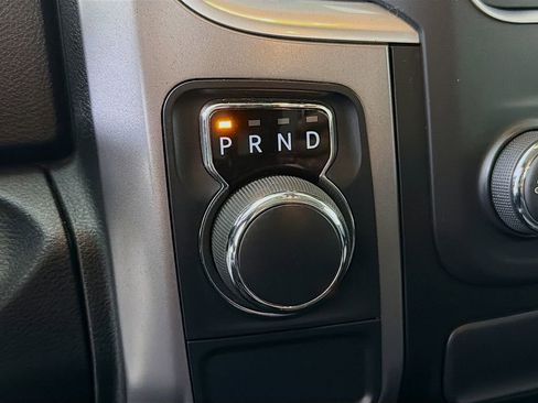 Used 2022 RAM 1500 Classic SLT image 19