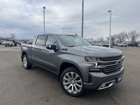 Used 2021 Chevrolet Silverado 1500 High Country w/ Safety Package II image 1