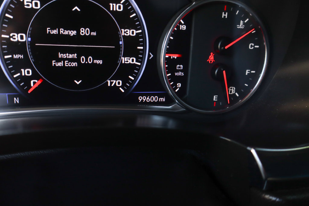 Used 2023 Chevrolet Traverse High Country FWD image 23