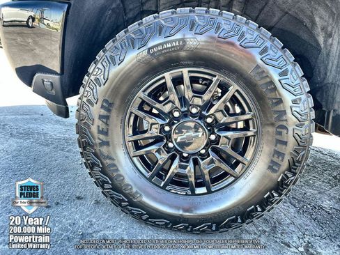 Certified 2024 Chevrolet Silverado 2500 ZR2 w/ Technology Package AWD/4WD image 38