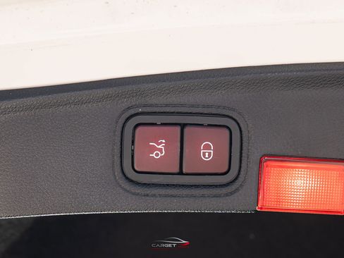 Used 2018 Mercedes-Benz C 300 4MATIC Coupe w/ Multimedia Package image 42