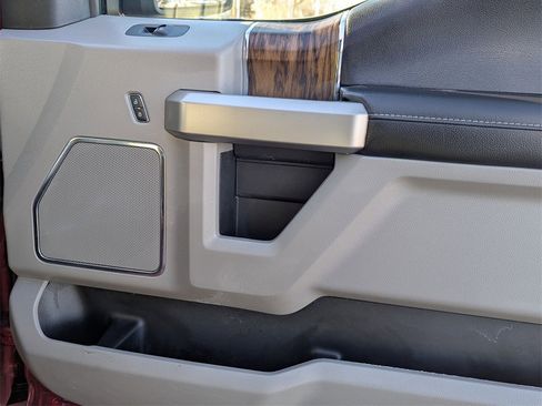 Used 2019 Ford F150 Lariat w/ Equipment Group 502A Luxury image 27