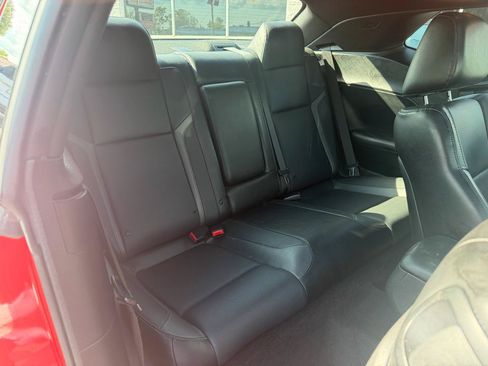 Used 2018 Dodge Challenger GT w/ Driver Convenience Group AWD/4WD image 18