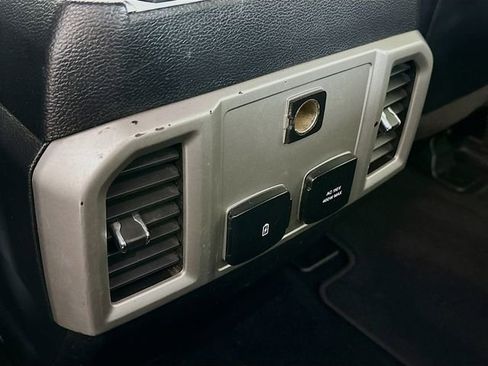 Used 2019 Ford F350 Lariat w/ Chrome Package image 26