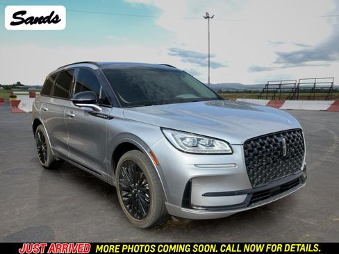 Used 2023 Lincoln Corsair Reserve w/ Equipment Group 201A FWD image 1
