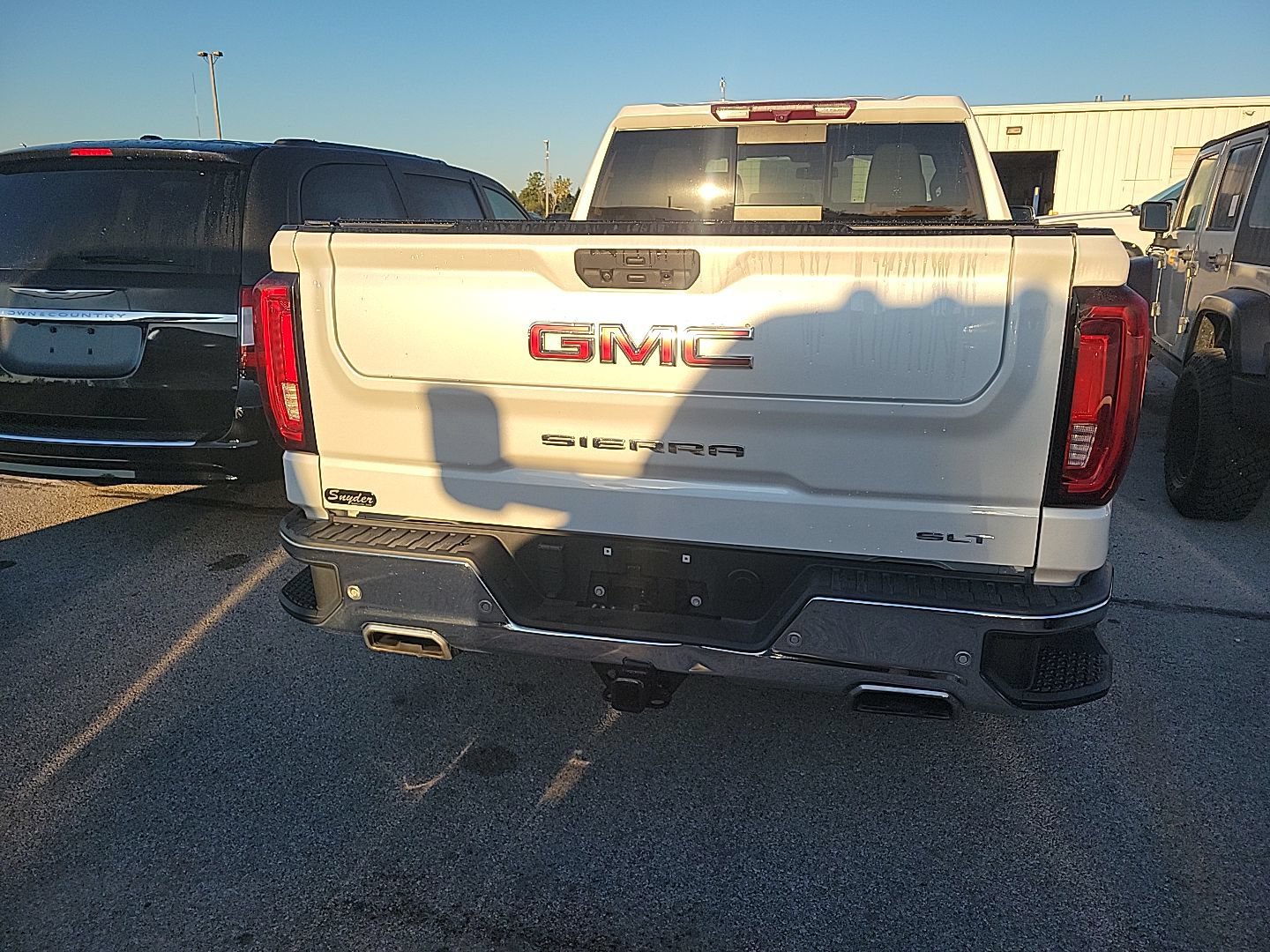 Used 2020 GMC Sierra 1500 SLT w/ SLT Premium Plus Package AWD/4WD image 4
