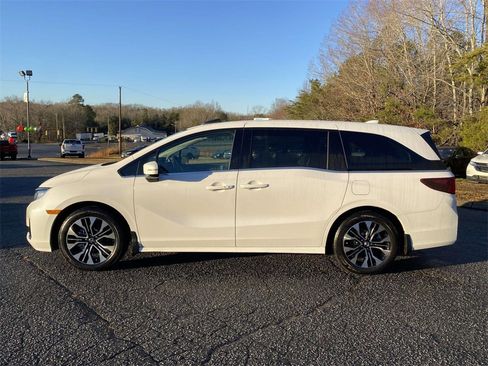 Certified 2025 Honda Odyssey Elite image 2