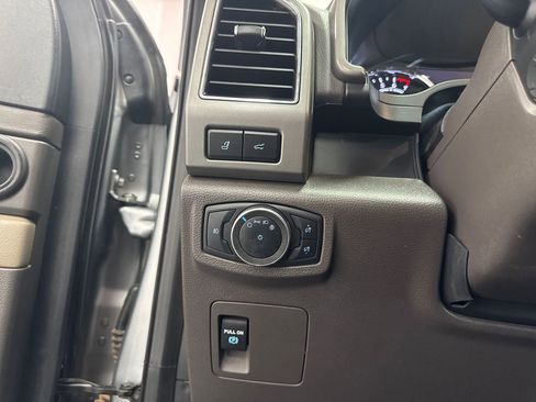 Used 2020 Ford Expedition XLT w/ Equipment Group 202A image 9