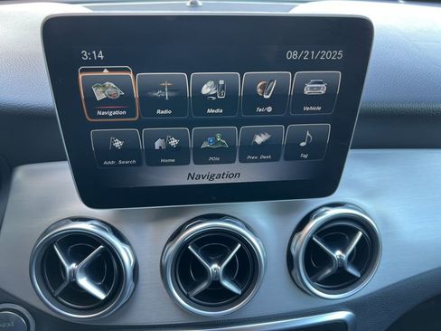 Used 2019 Mercedes-Benz GLA 250 4MATIC image 29