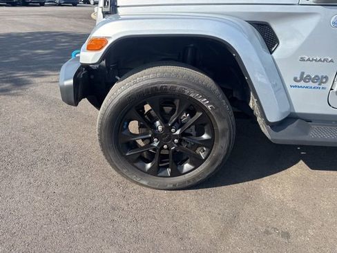 Used 2023 Jeep Wrangler Unlimited Sahara w/ Cold Weather Group image 20