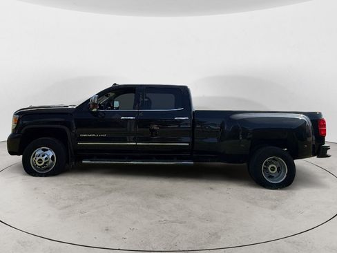 Used 2019 GMC Sierra 3500 Denali w/ Duramax Plus Package AWD/4WD image 3