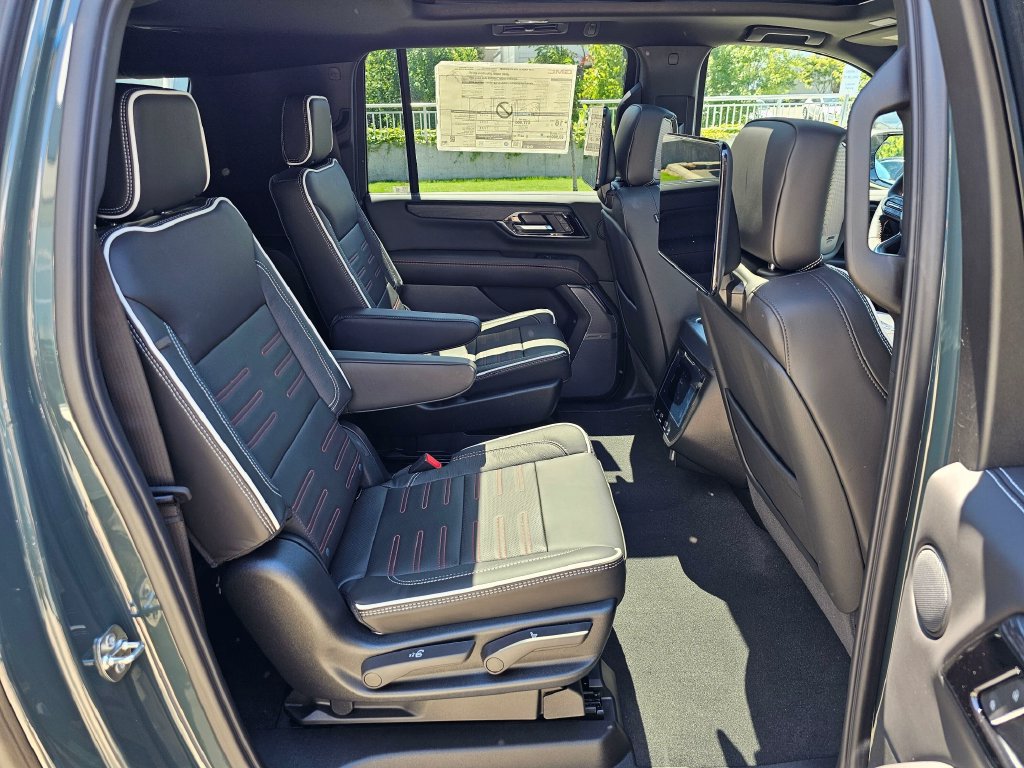 Used 2026 GMC Yukon XL AT4 Ultimate AWD/4WD image 12