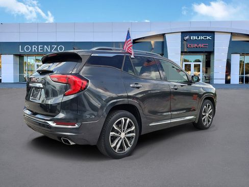 Used 2019 GMC Terrain Denali w/ Advanced Safety Package FWD image 5