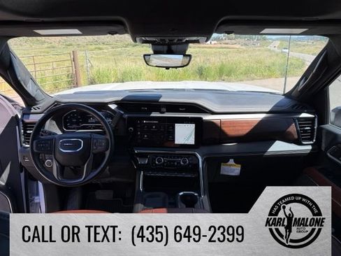 Used 2025 GMC Sierra 3500 Denali Ultimate AWD/4WD image 32