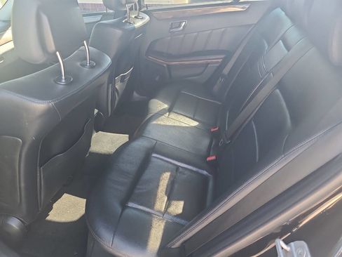Used 2011 Mercedes-Benz E 350 4MATIC Sedan image 27