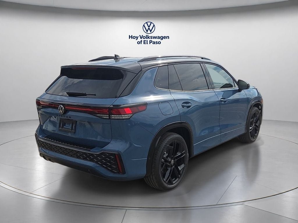 New 2026 Volkswagen Tiguan SE R-Line FWD image 3