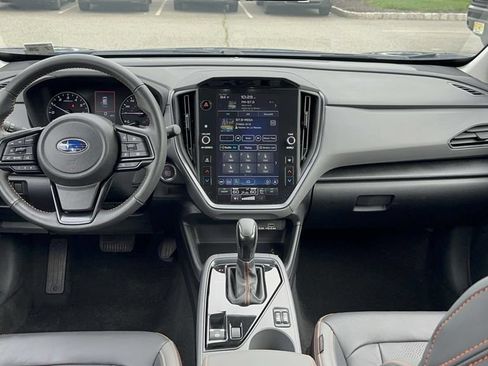 Used 2024 Subaru Crosstrek 2.5i Limited AWD/4WD image 11