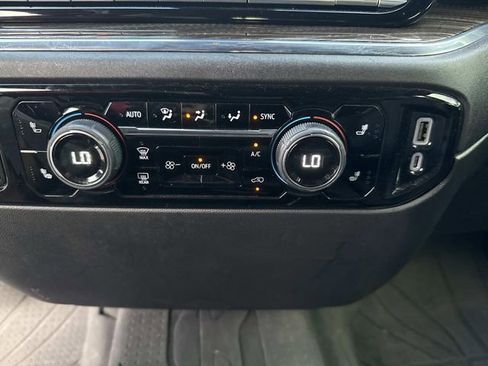 Used 2024 Chevrolet Silverado 1500 LT w/ Leather Package RWD image 44