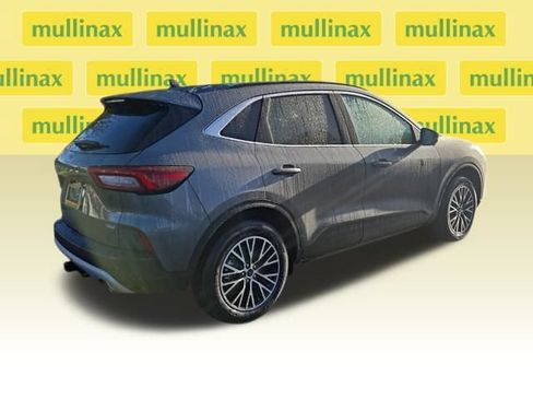 New 2025 Ford Escape SE w/ PHEV Premium Package FWD image 3